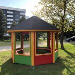 Varjualus koos pinkidega