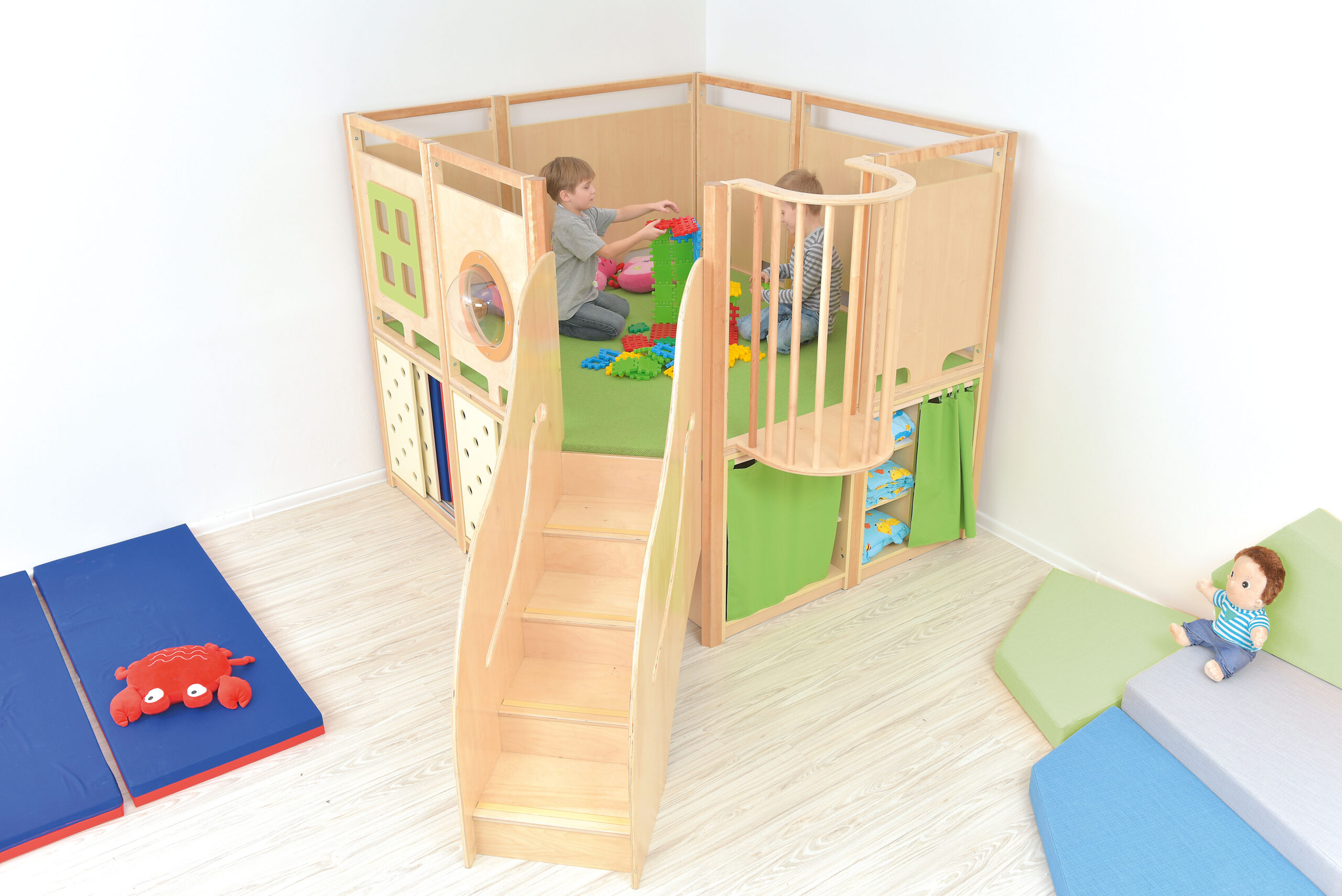 Kahekorruseline mängunurk madratsite hoiukastiga - Image 13