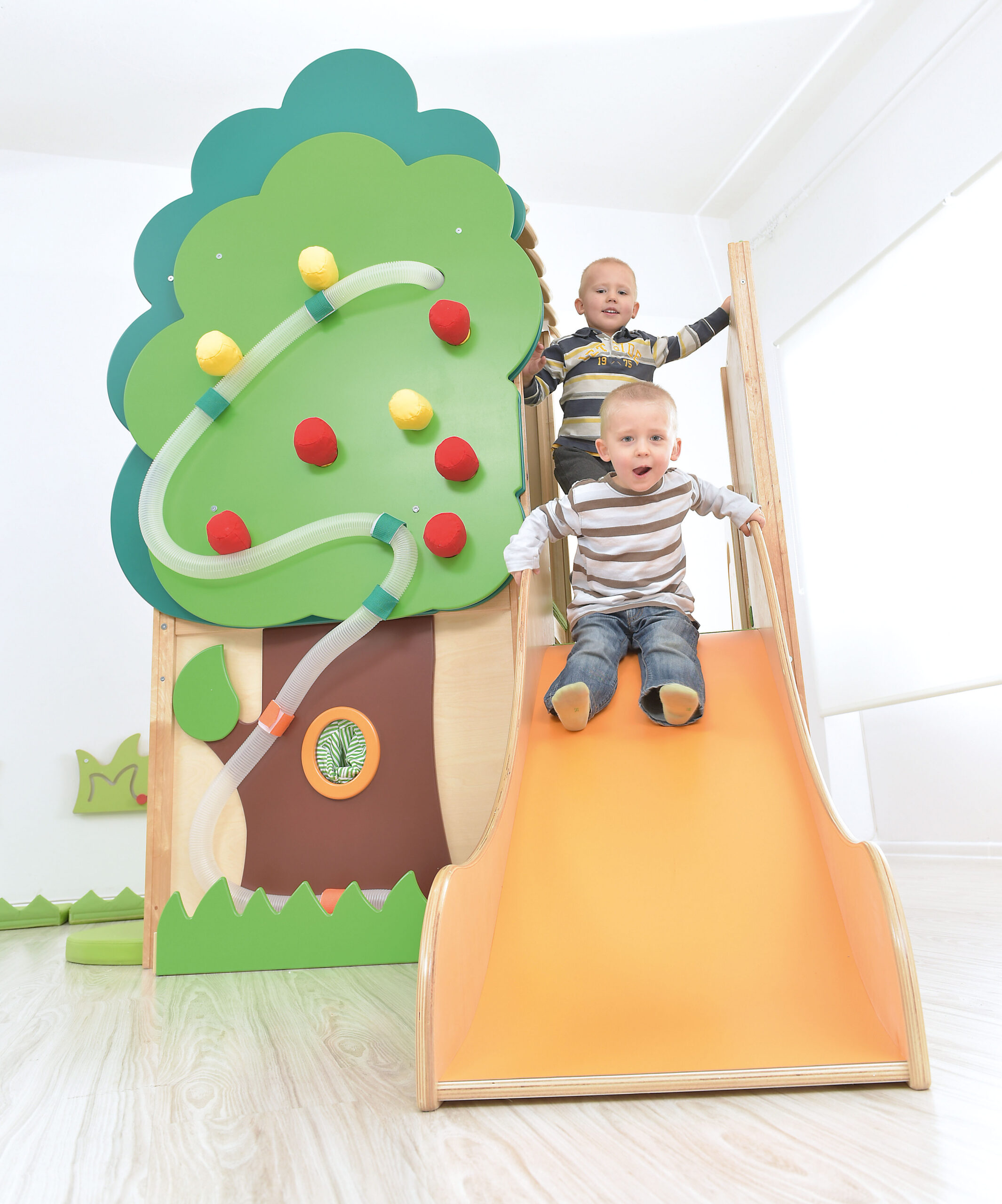 Puumajake liumäega - Image 4