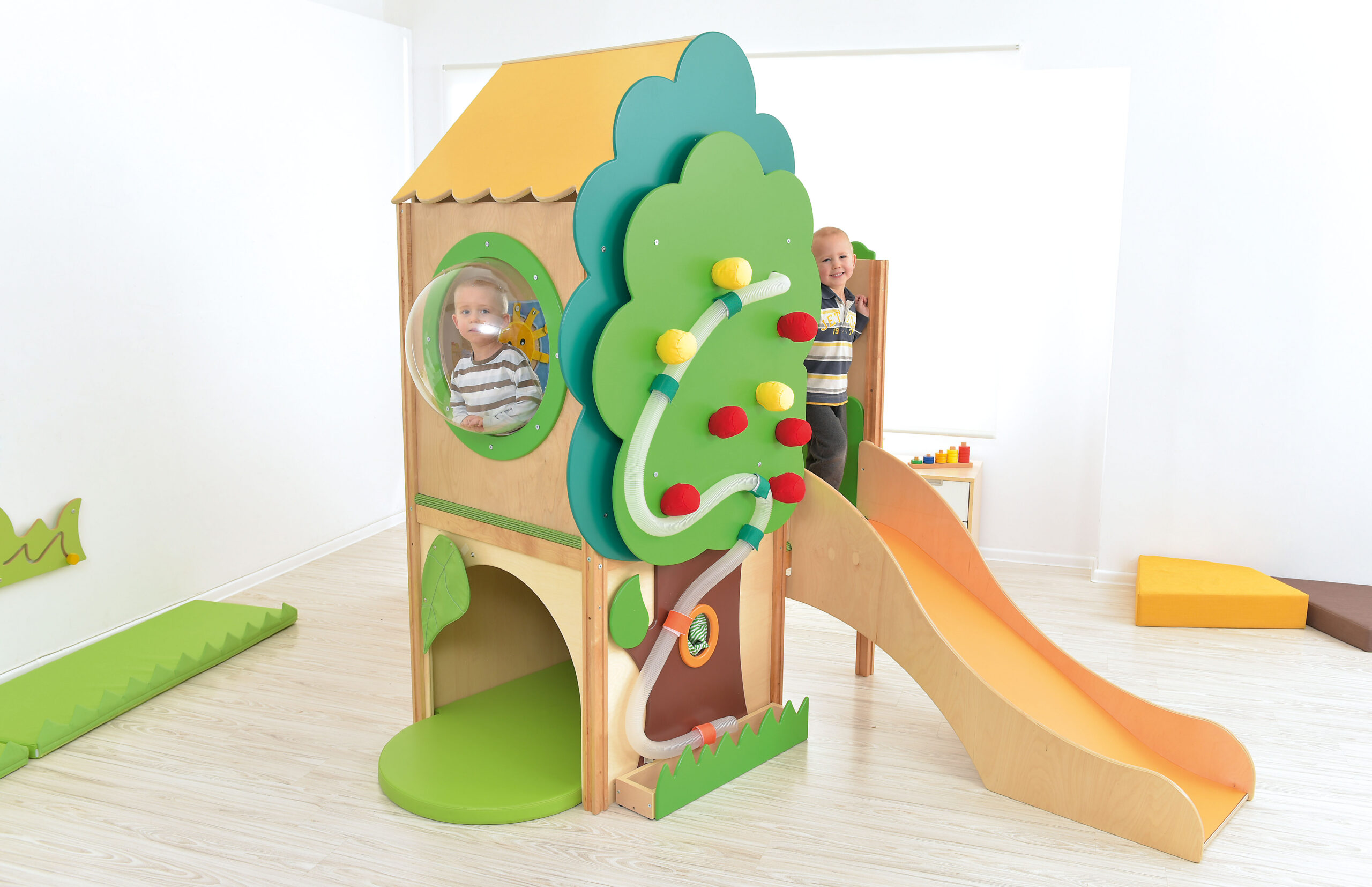 Puumajake liumäega - Image 8