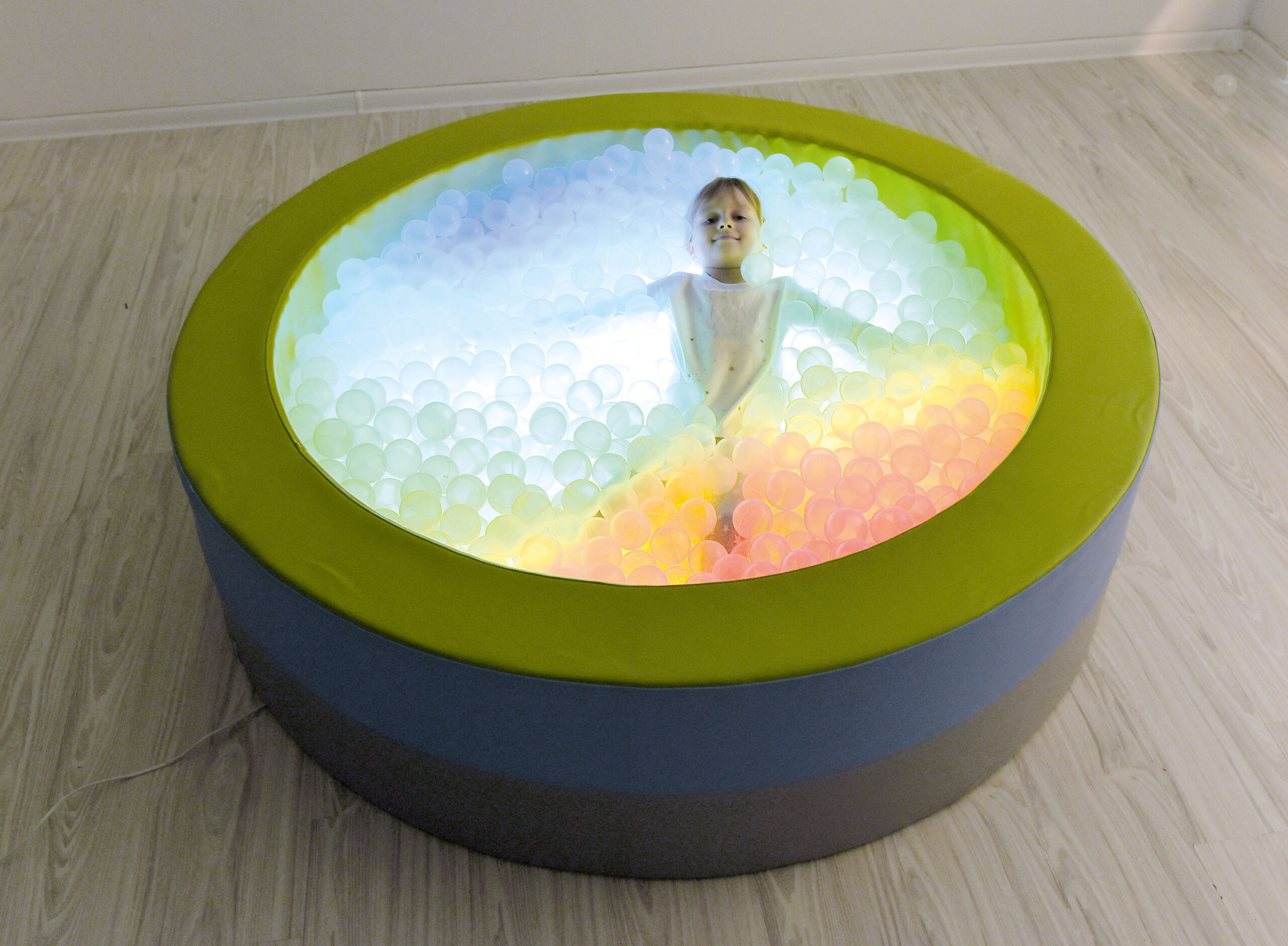 Valgustusega ümmargune pallimeri - Image 6