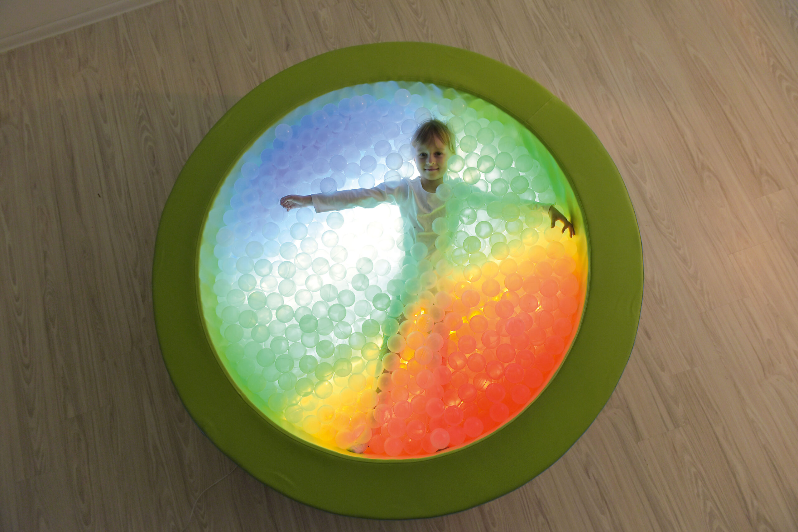 Valgustusega ümmargune pallimeri - Image 7