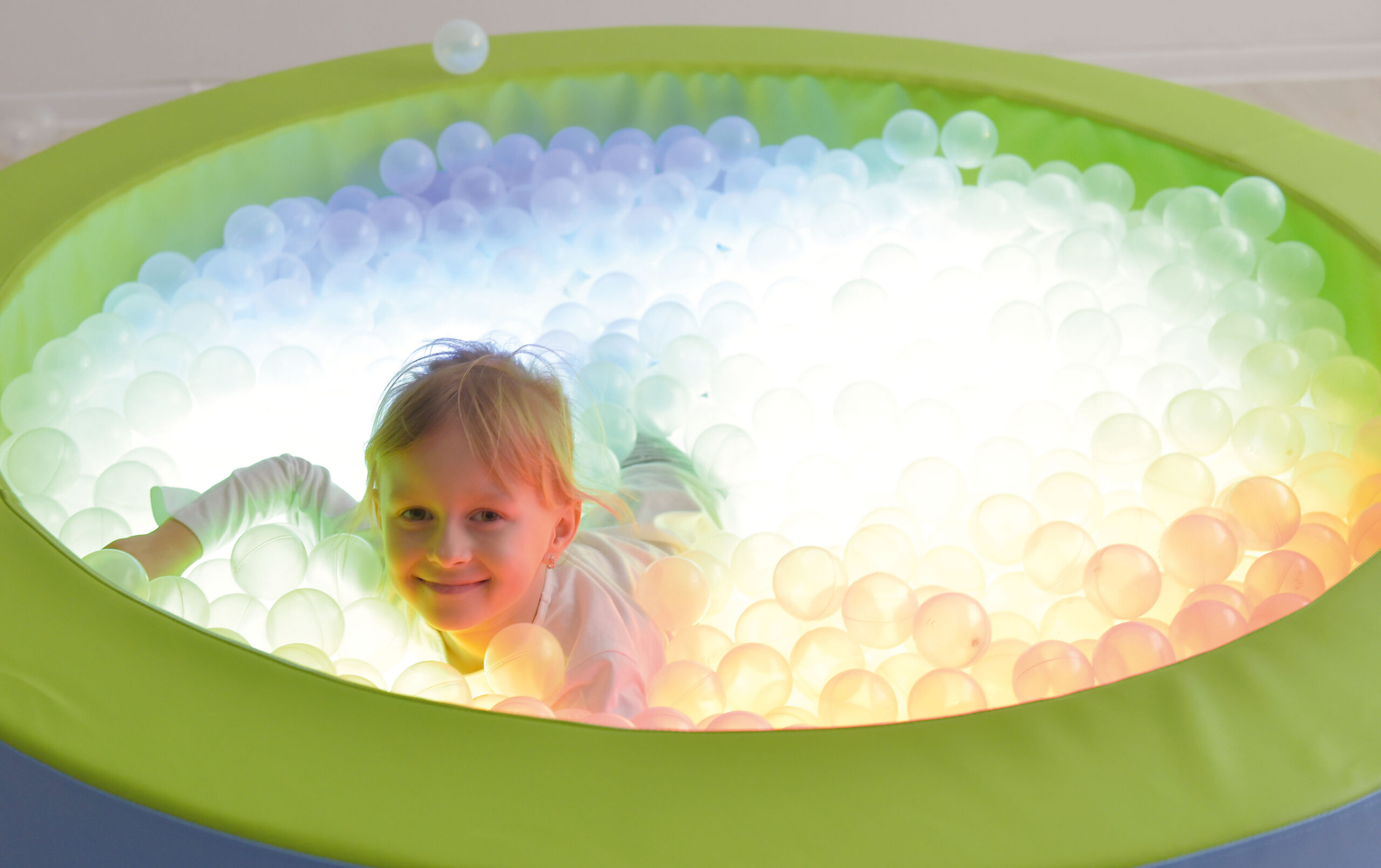 Valgustusega ümmargune pallimeri - Image 8