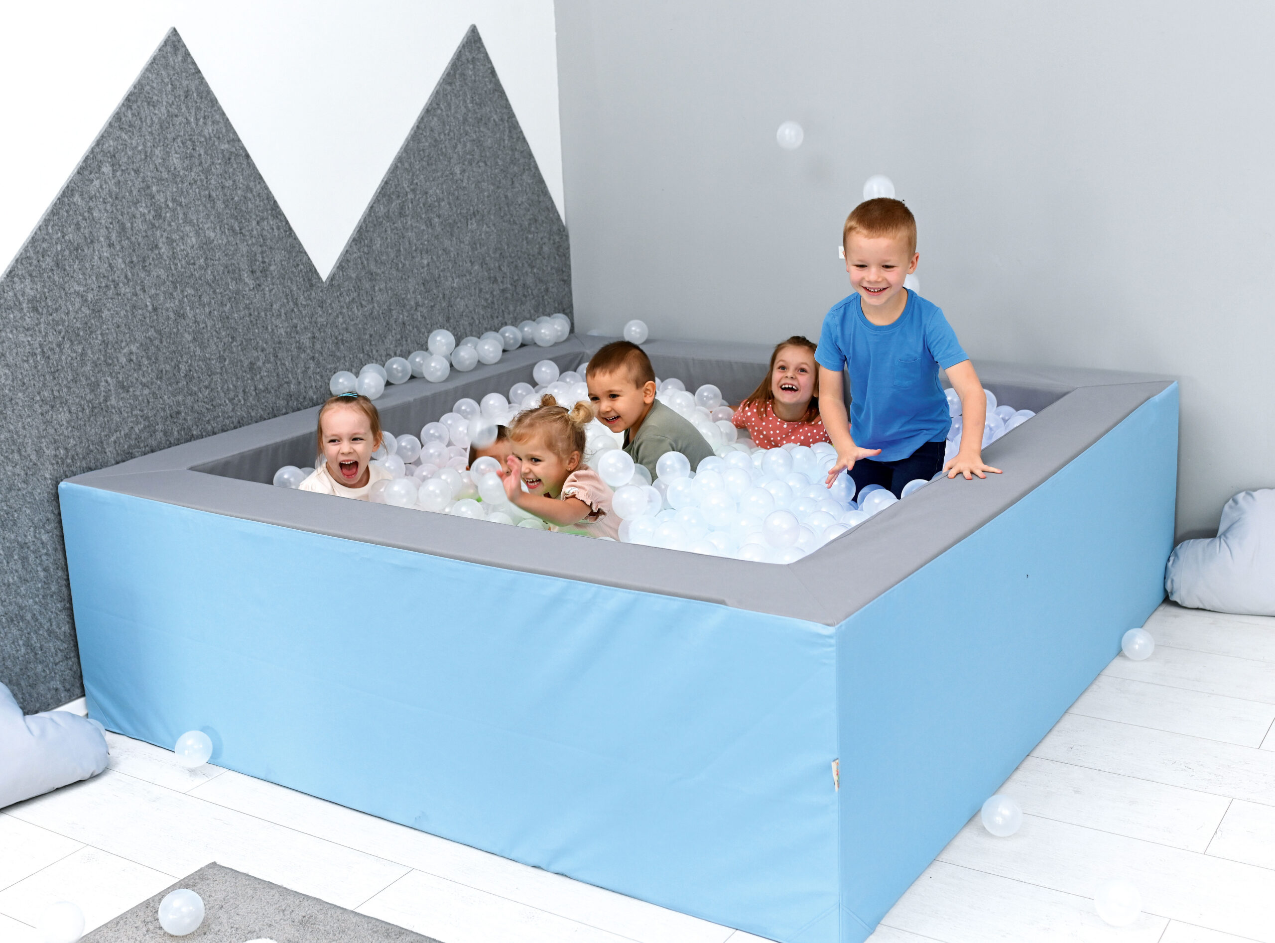 Valgustusega pallimeri 2 x 2 m - Image 11